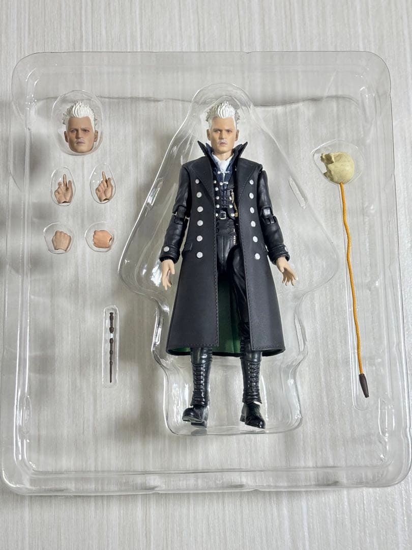 mafex グリンデルバルド ファンタスティックビーストフィギュア figure