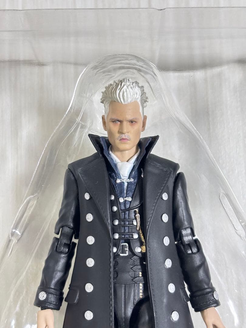 mafex グリンデルバルド ファンタスティックビーストフィギュア figure