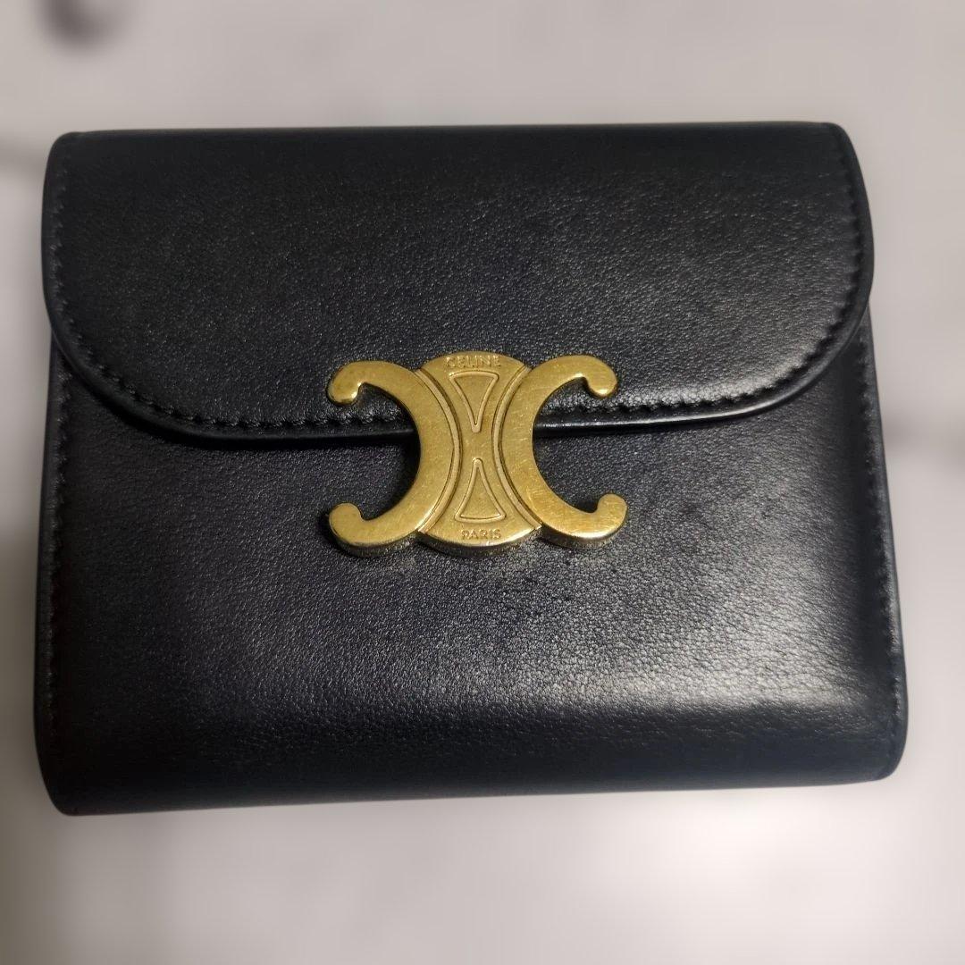 CELINE ブラックレザー 三つ折り財布 トリオンフ