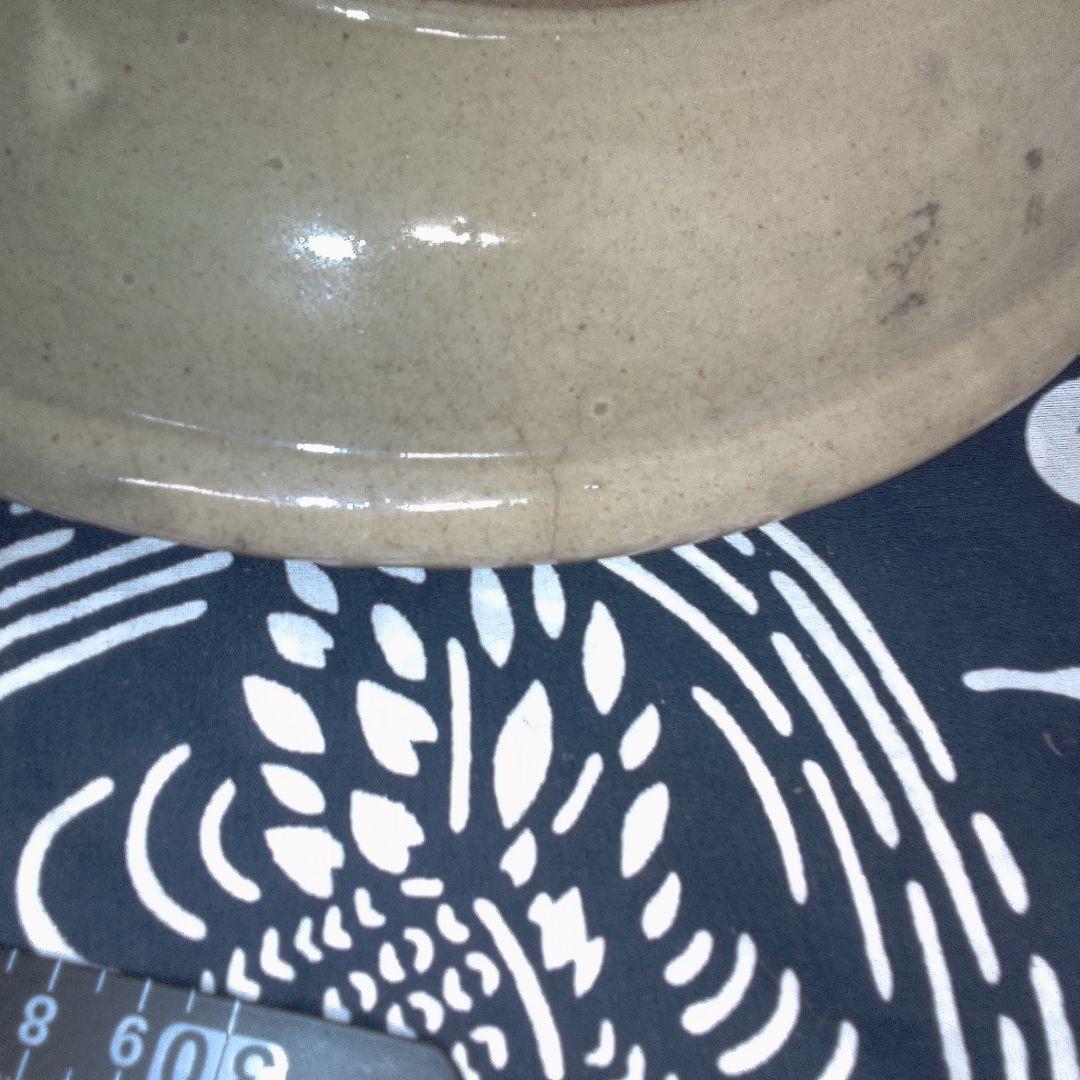 骨董３ 花模様の陶器の皿