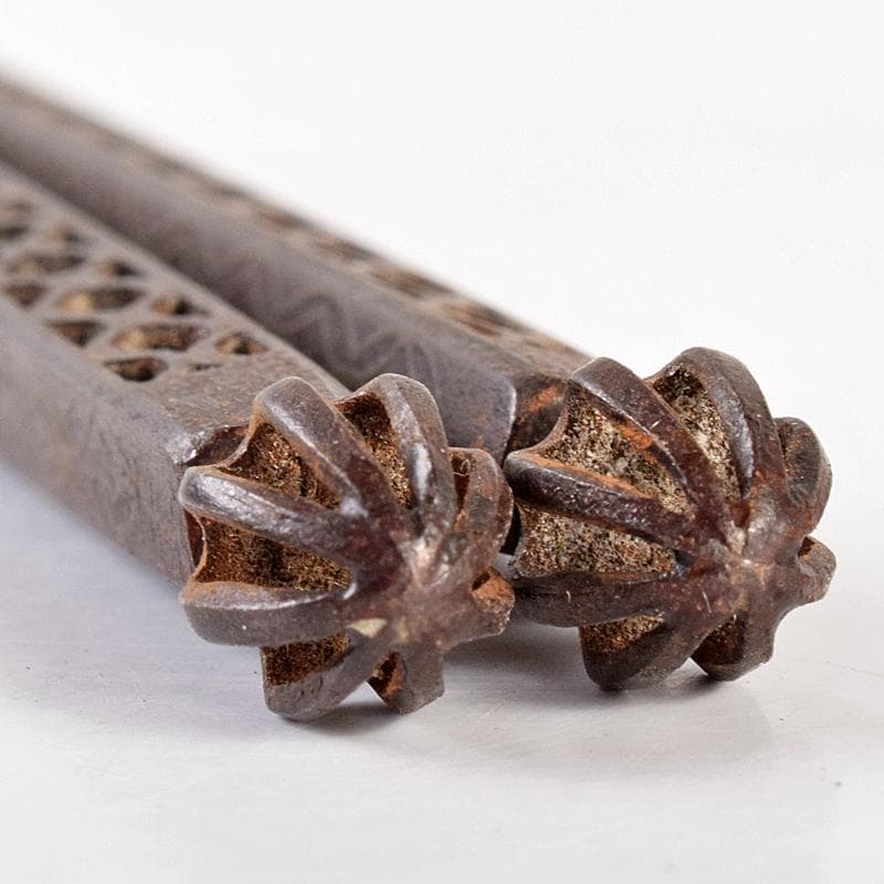 茶道具　一辰造　鉄時代　角透七宝象嵌入　飾火箸　共箱　V　R7701