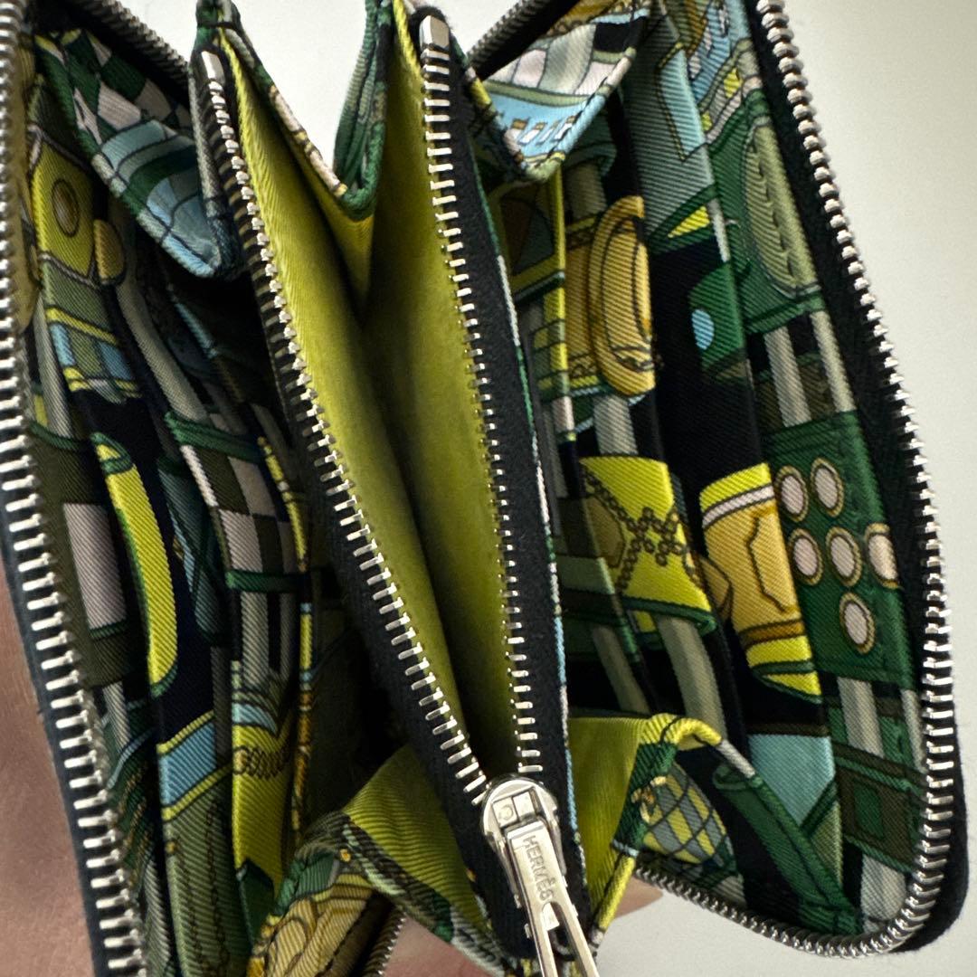 HERMES エルメス　財布　アザップ　シルクイン　コンパクト　ブラック