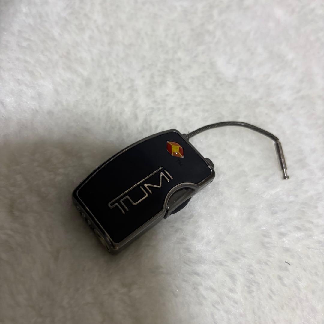 【廃盤】TUMI　トゥミ　キャリー　3層　26104D4　機内持込　鍵付き