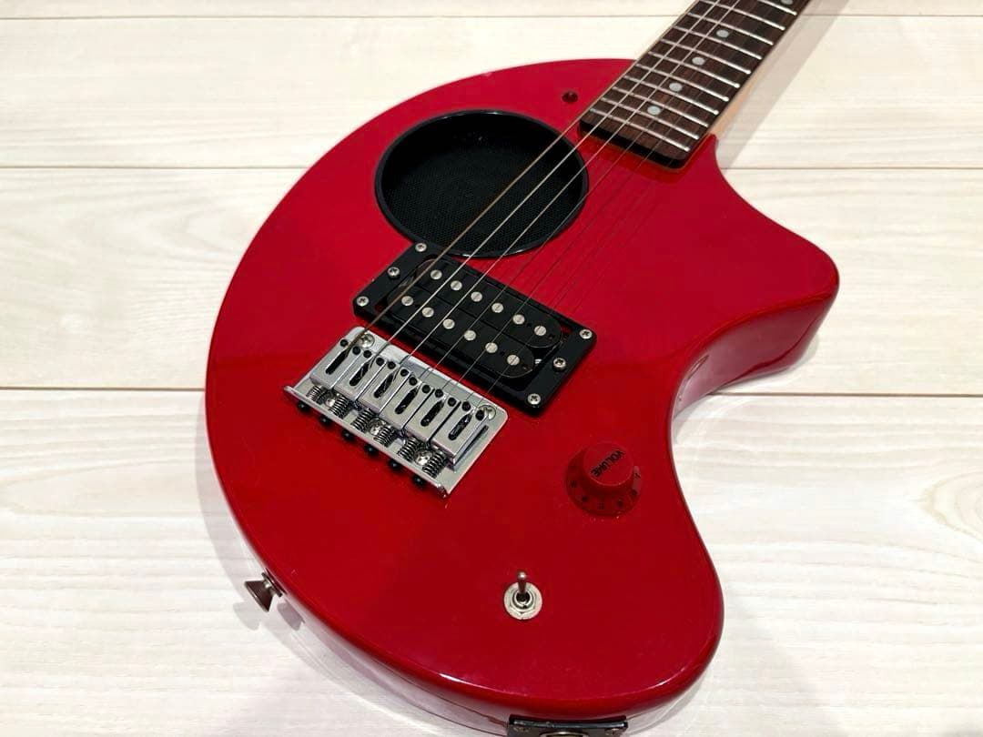 Fernandes ZO-3 Red フェルナンデス　ゾーさん　アンプ内蔵ギター