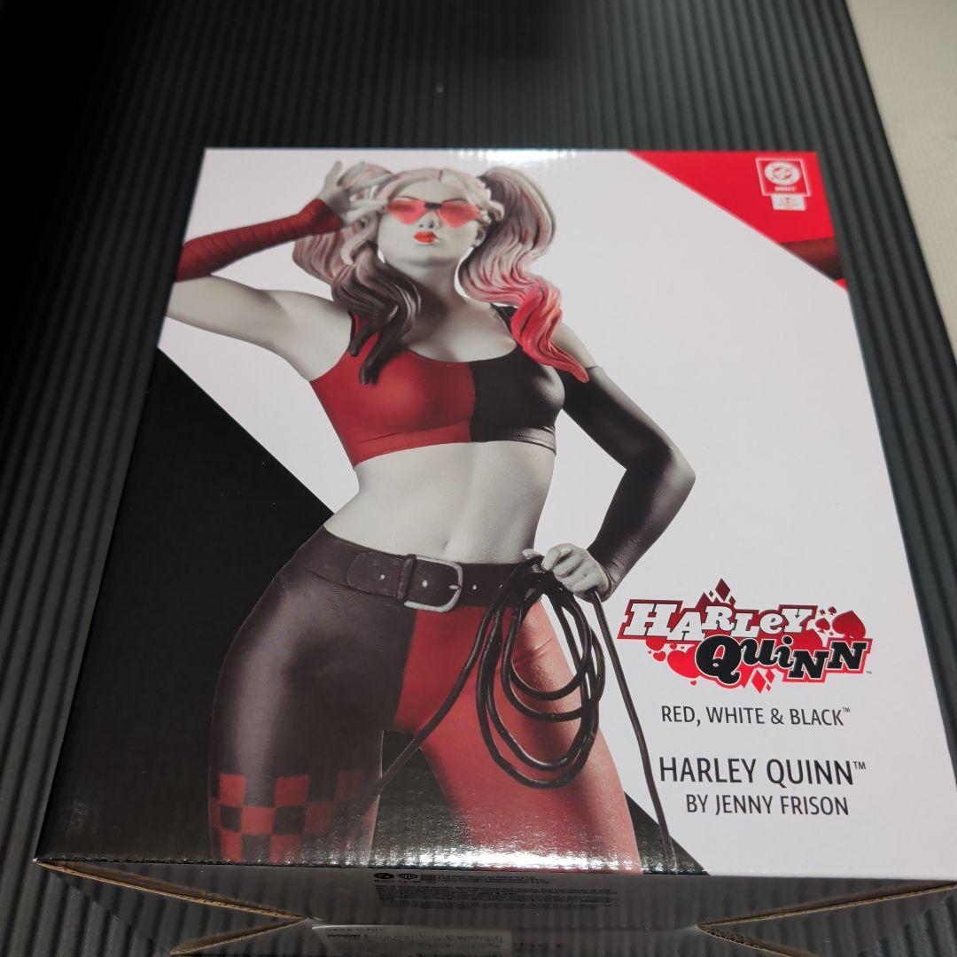 新品未開封 DC ハーレイ・クイン：レッド・ホワイト＆ブラック ハーレイ・クイン