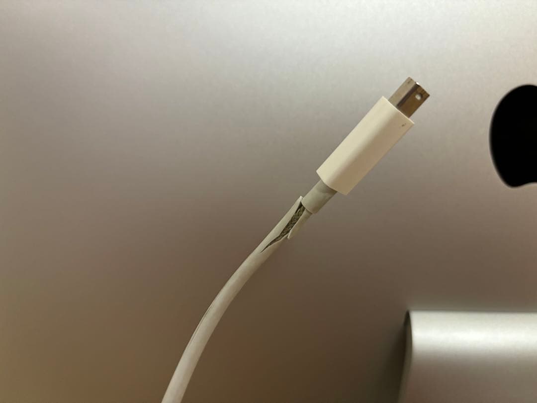 Apple Thunderbolt Display（MC914J/B）