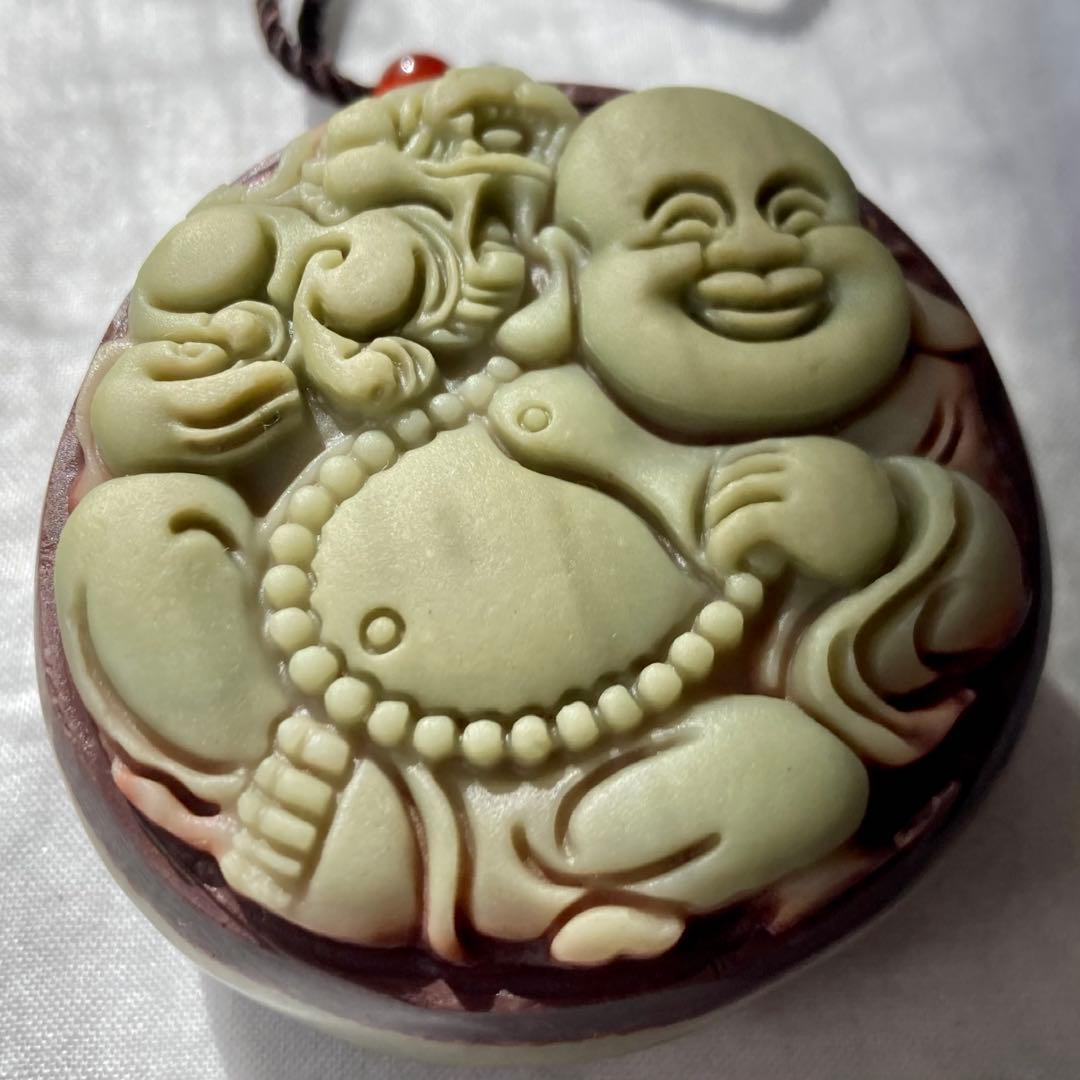 翡翠 硬玉 ジェダイト アンティーク 130.63g 手彫り 彫刻 菩薩 魔除け