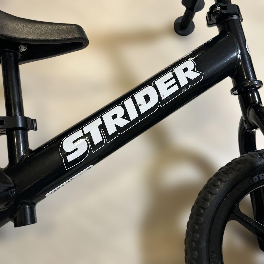 STRIDER バランスバイク ブラック　ストライダー　スポーツ