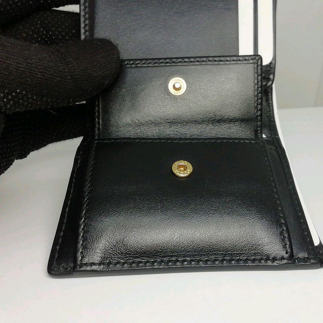 GUCCI　グッチ　コンパクト　ブラックレザー　折り畳みタイプ　保存袋・付属品