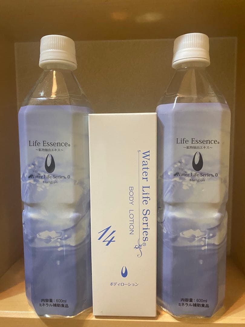 ポタポタクラブLife Essence600ml 2本 とボディーローション