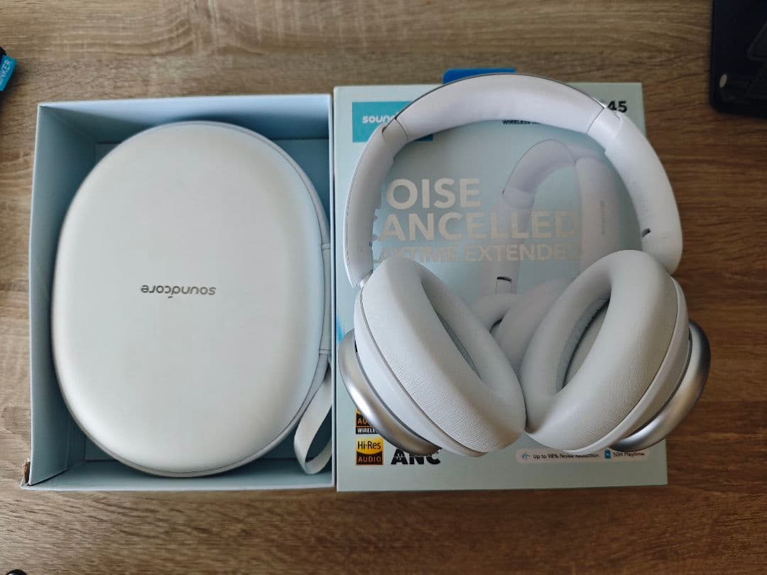 Soundcore Q45 ホワイト ワイヤレスヘッドホン