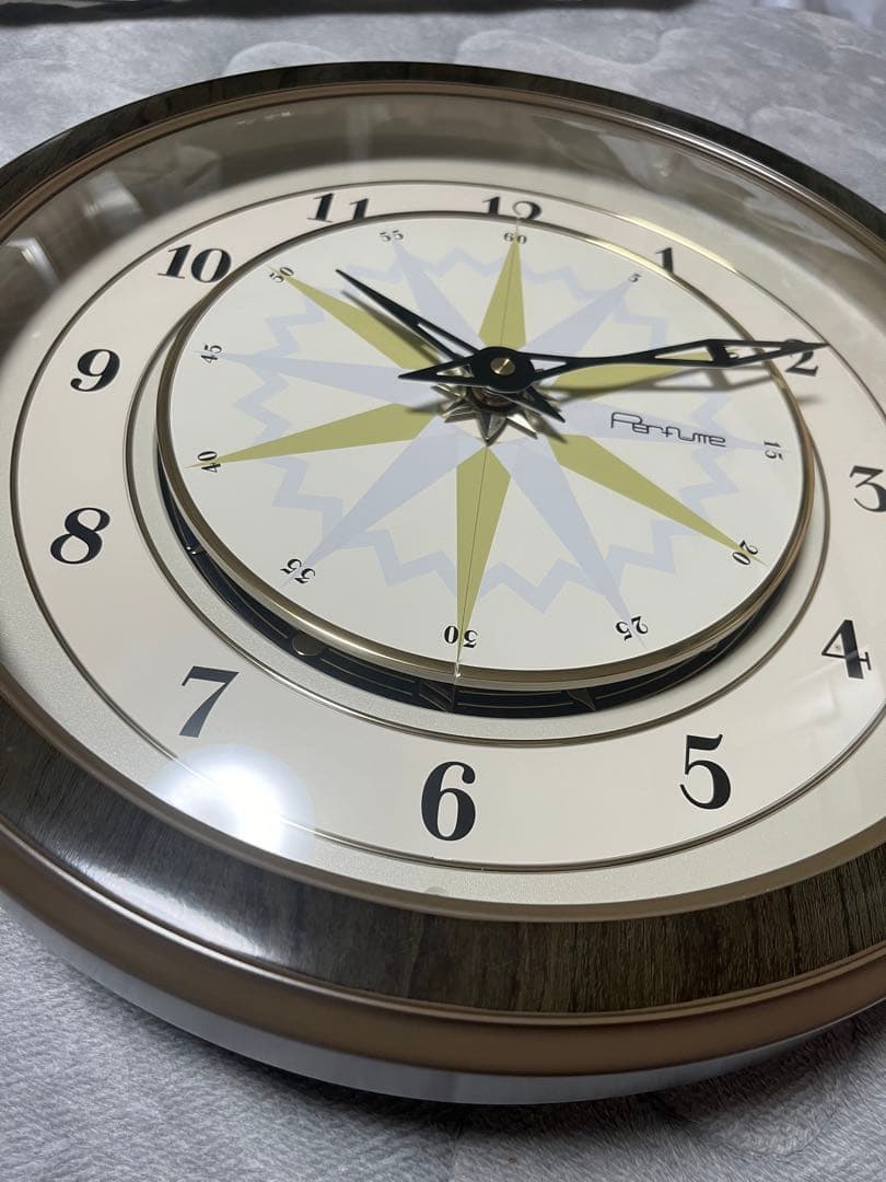 Perfume からくり時計　10周年記念　掛け時計 台座あり　リズム時計