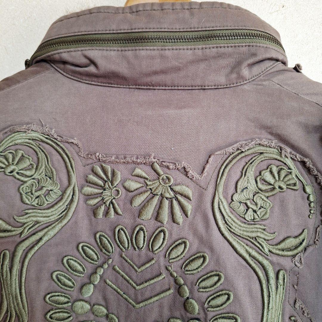 フィリッププレイン 裏地マルチカラ ーラビットファー付 スカル刺繍 ハーフコート