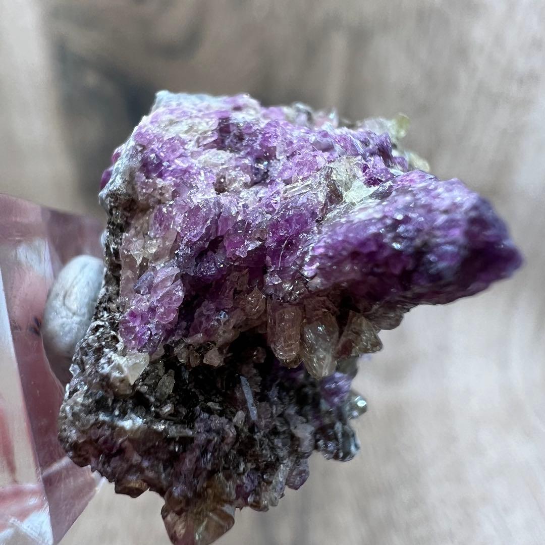 ベスビアナイト A10 鉱物 標本 原石