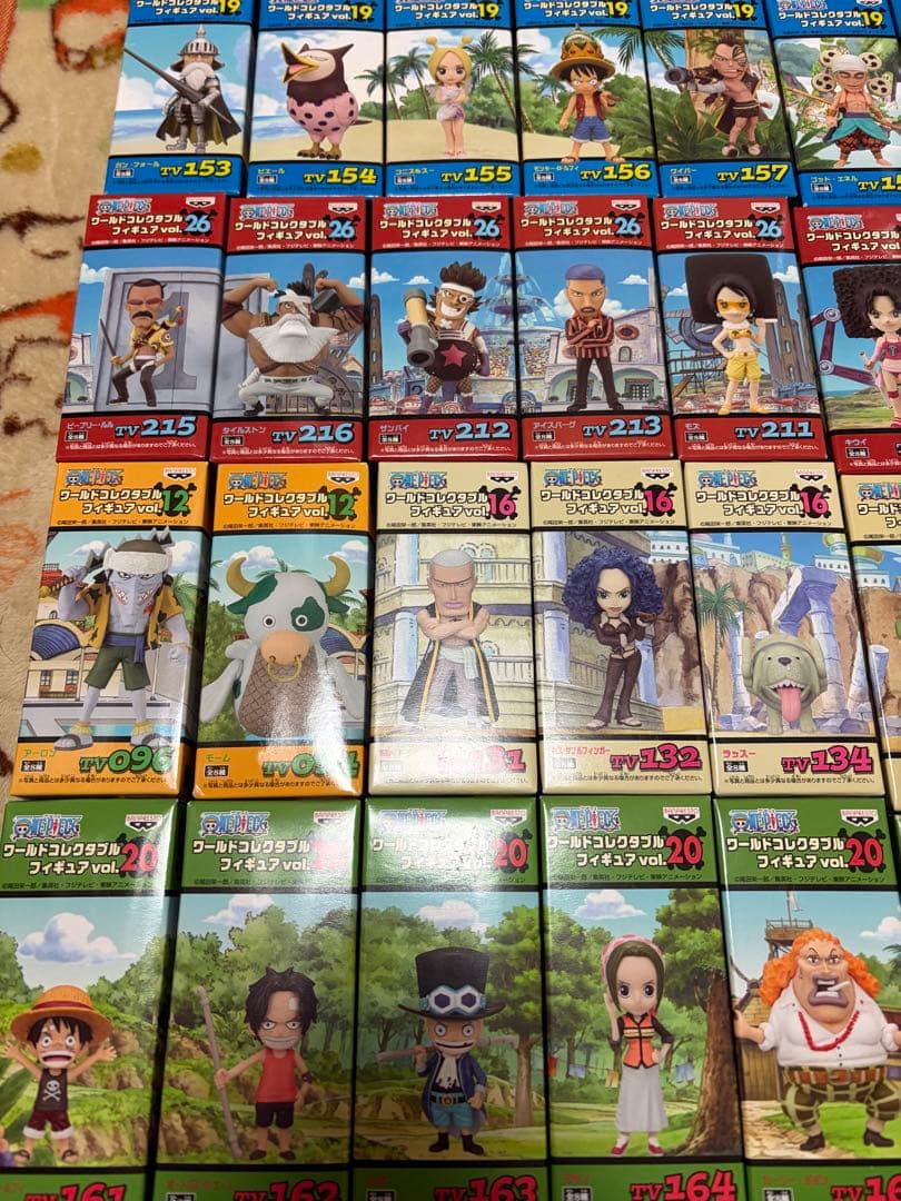 未開封 ワンピース ワーコレ 白ひげ,ビスタ,シャンクス,べックマン 他71体