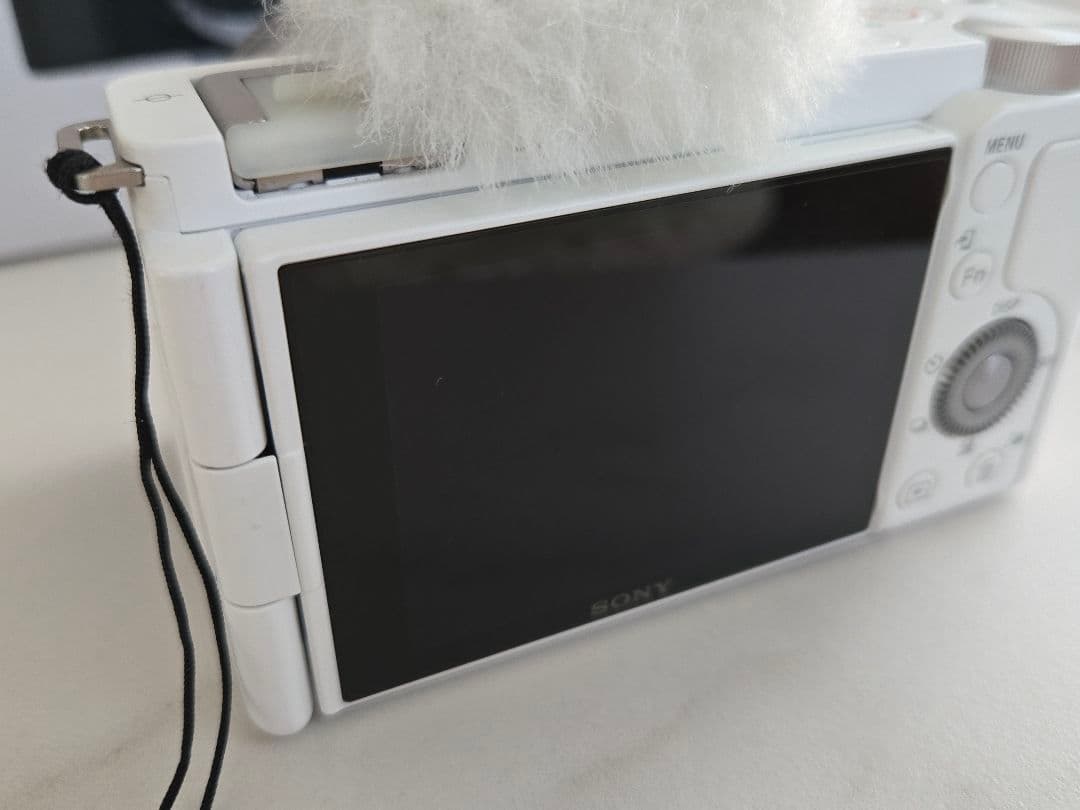 SONY ZV-E10 ホワイト カメラ本体&レンズ&グリップ