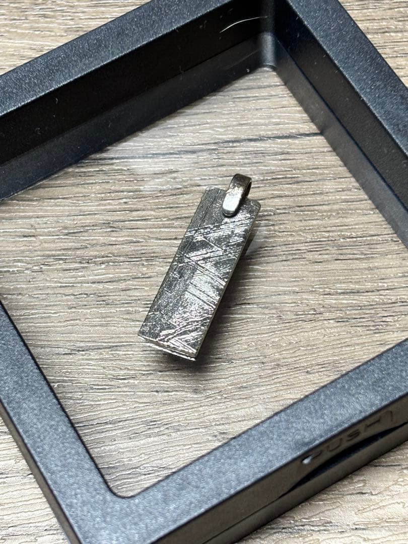 ギベオン 隕石 プレート 2.22g 25.5×8.5×1.3㎜