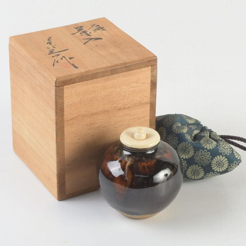 茶道具　瀬戸焼　桶谷定一造　文琳茶入　仕覆付　共箱　V　9501