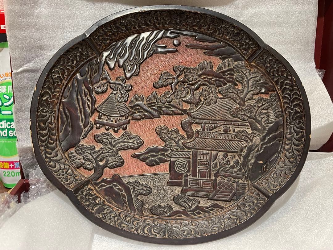浮世絵風彫刻の漆器皿 アンティーク