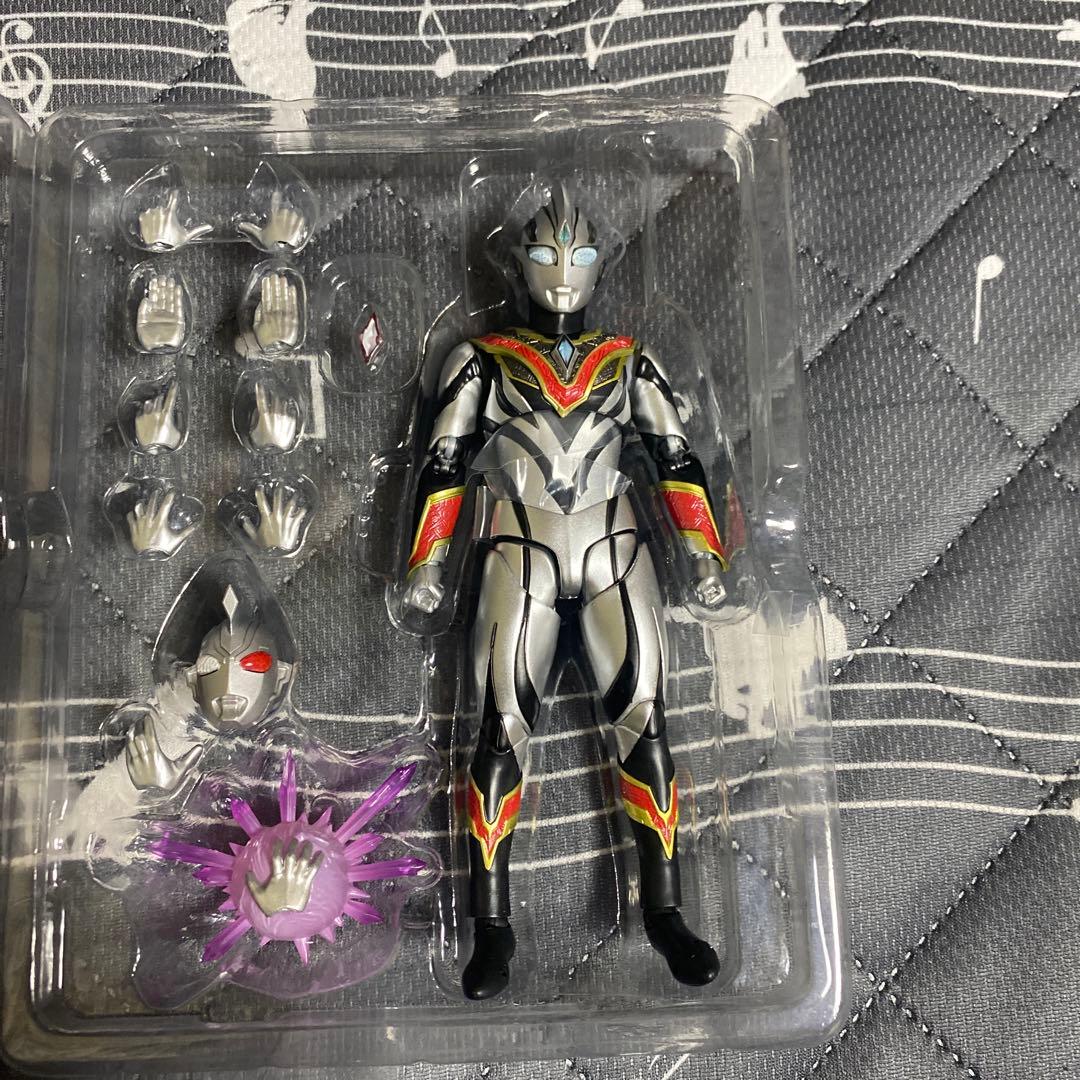 S.H.Figuarts ウルトラマントリガー　セット