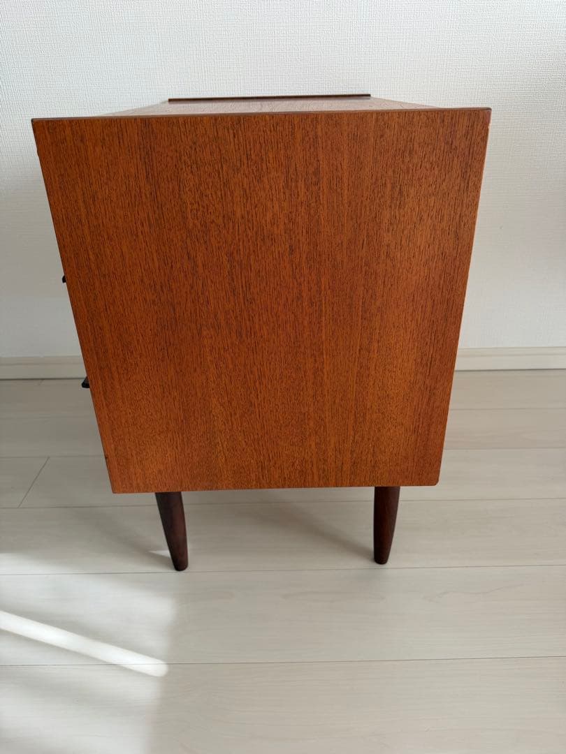 木製キャビネット 3引き出し Hanbjerg Møbelfabrik