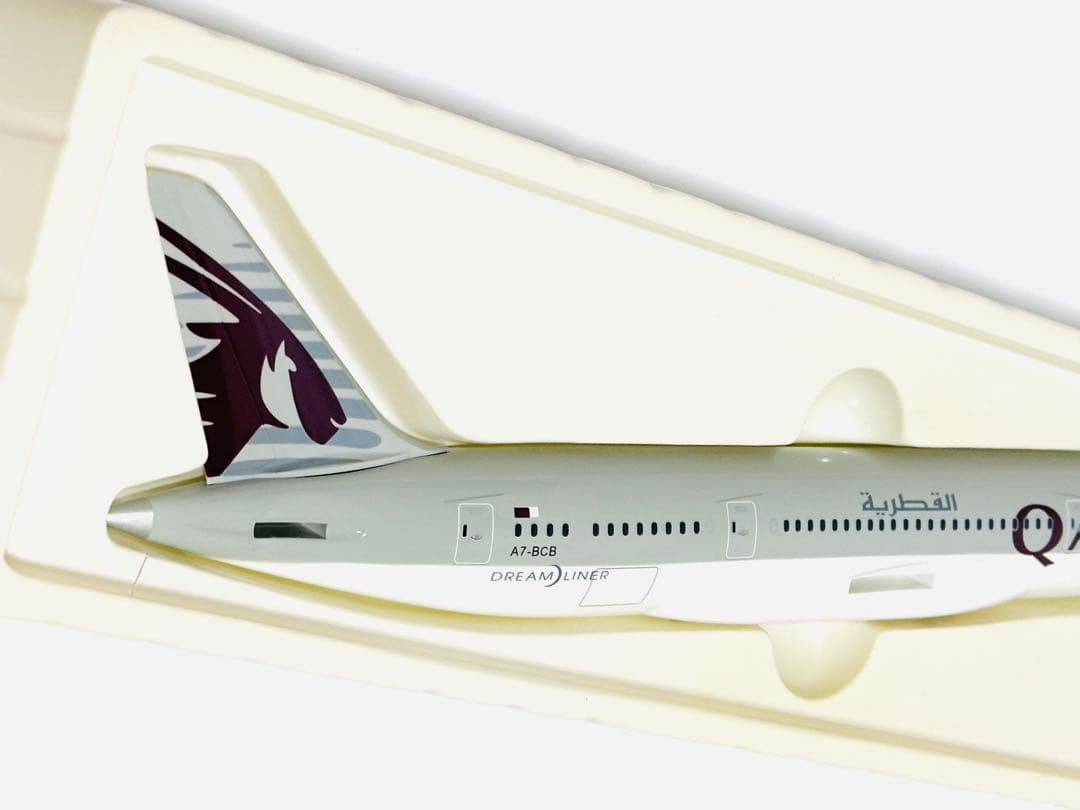 SOCATEC 1/200 B787-8 カタール航空
