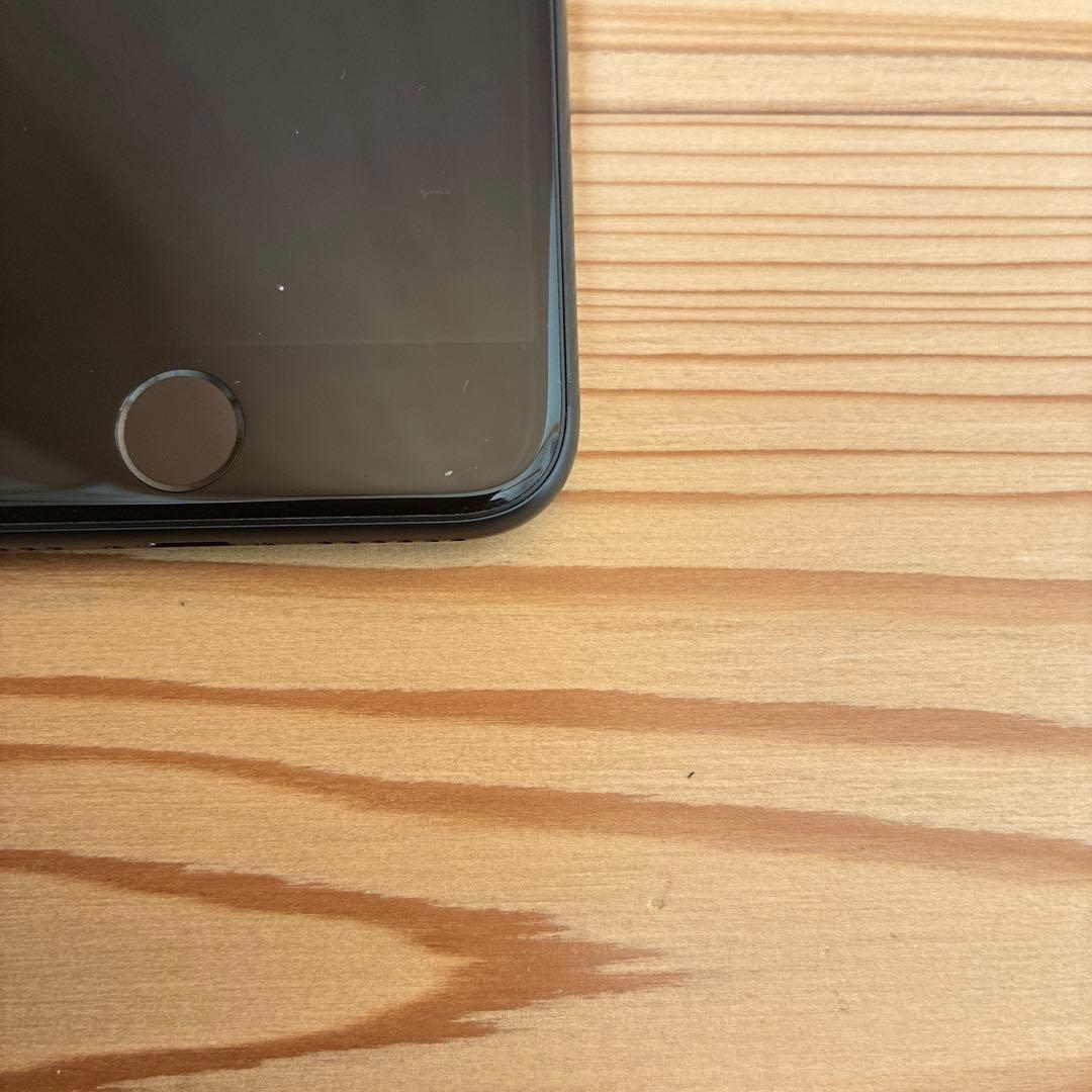 【美品】純正バッテリー iPhone SE3 ブラック128 GB 本体