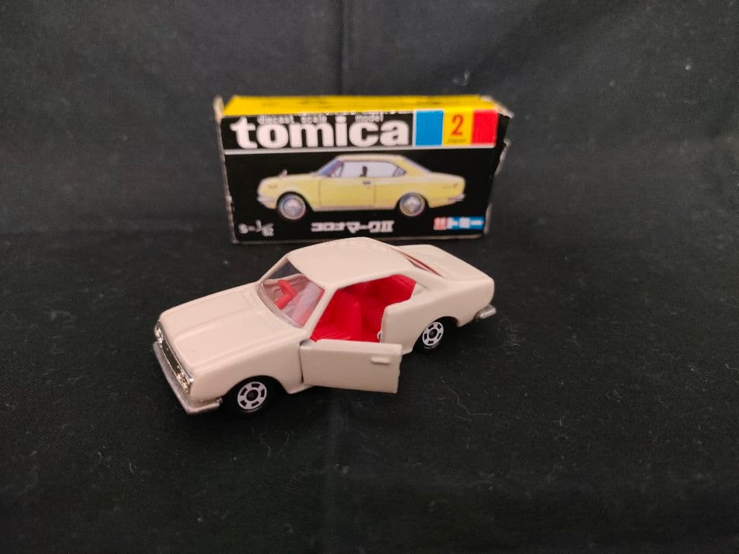 【コレクター必見】トミカ発売30周年記念限定発売 黒箱18台