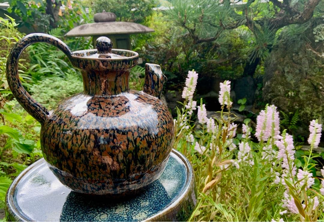 京都• 鎌田幸二　陶器製 水差しのハンドル　黒と茶色の模様 侘び寂び　茶道