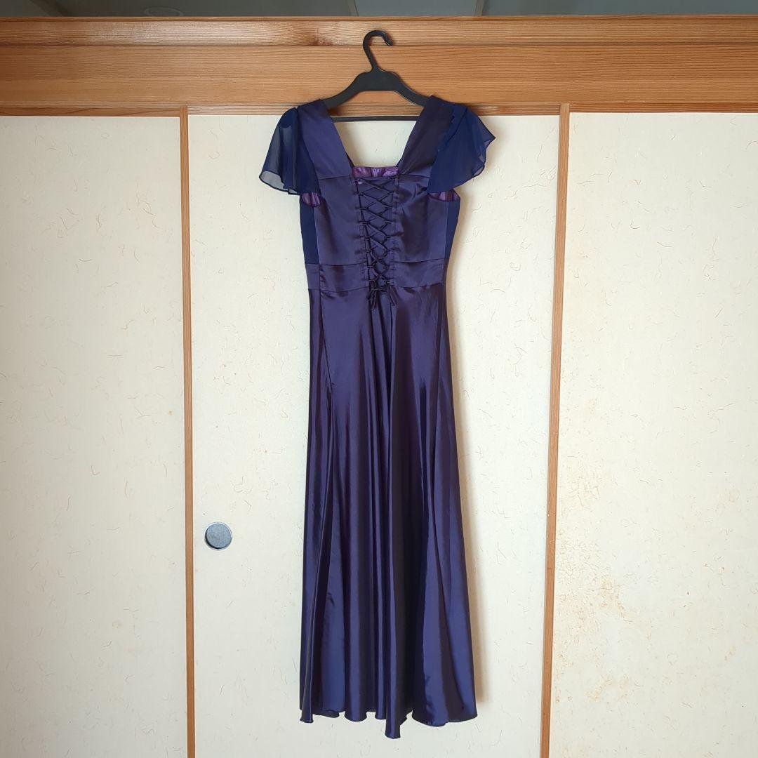 ドレスルームアミ 紫色のドレス