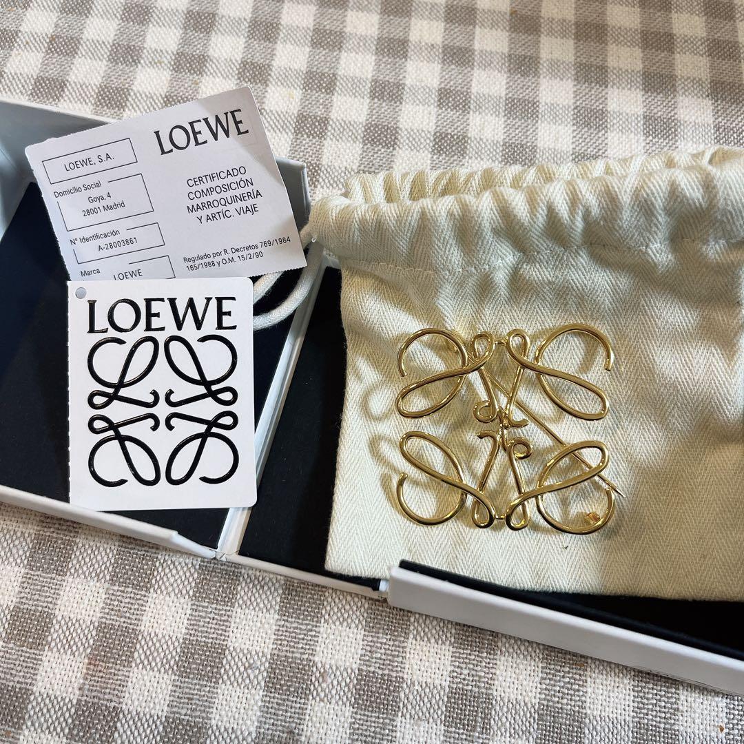 LOEWE ブローチ 正規品