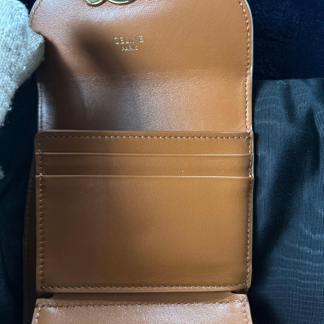 [最終価格]美品CELINE トリオンフ　三つ折り財布 アイボリー/ゴールド