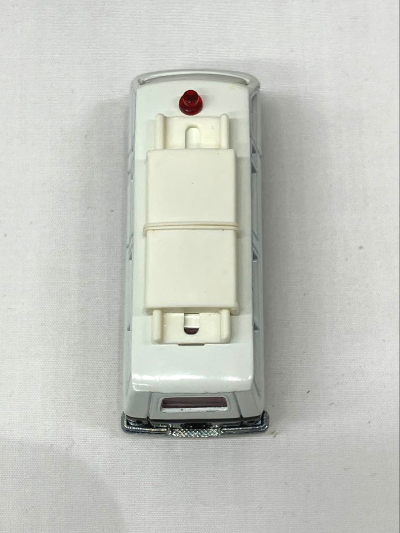 トミカ ニッサン キャブオール 事故処理車 ホワイト No.67 黒箱