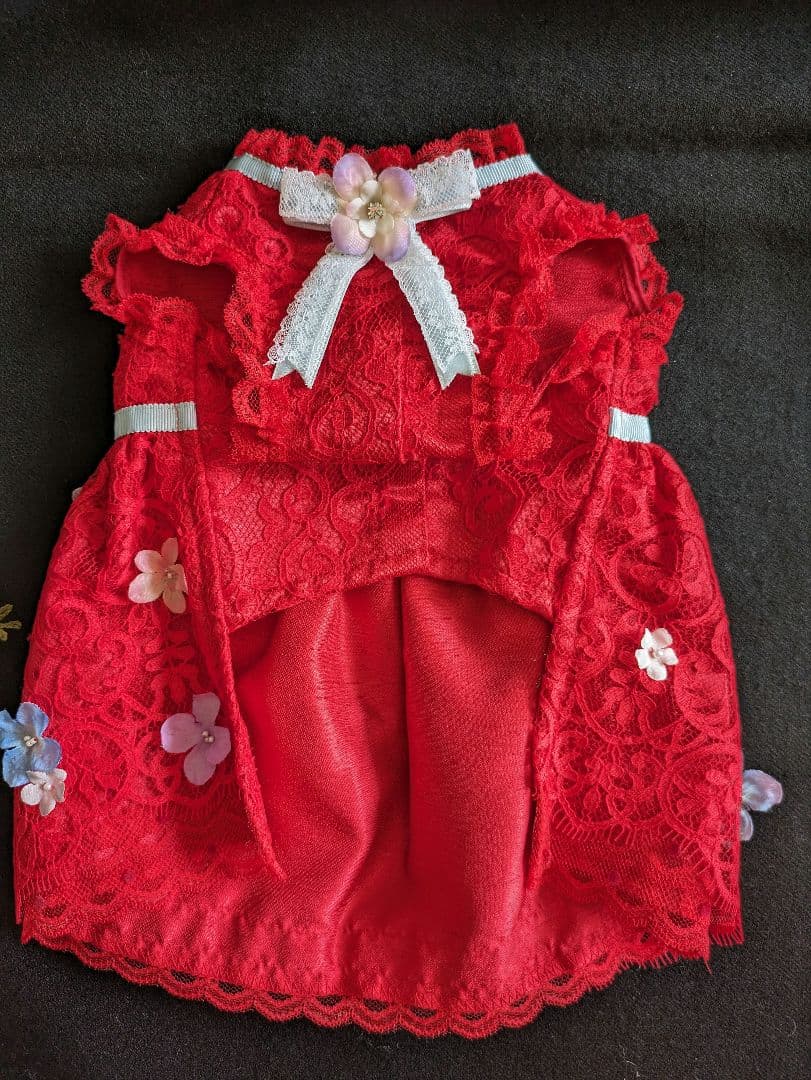 ボンボンジュール　豪華ドレス　レッド