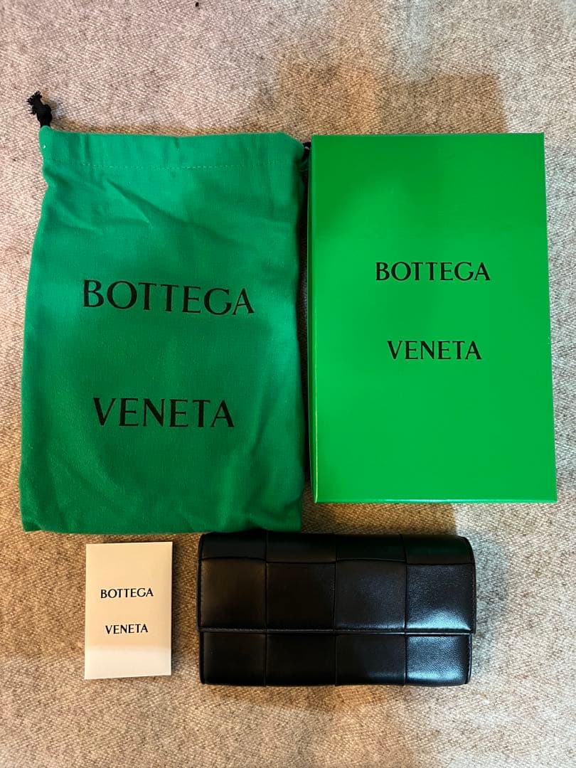 BOTTEGA VENETA 長財布 カセット ラージ フラップウォレット