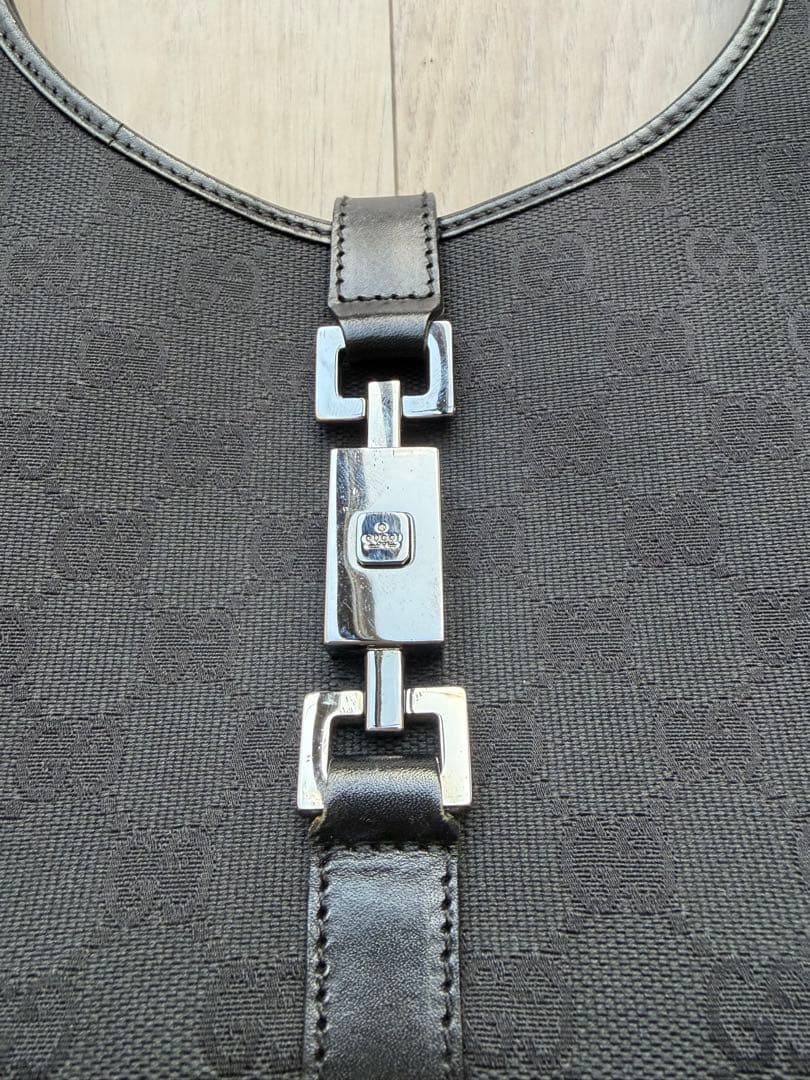 GUCCI グッチ　ショルダーバッグ　ジャッキー　ブラック　GG柄