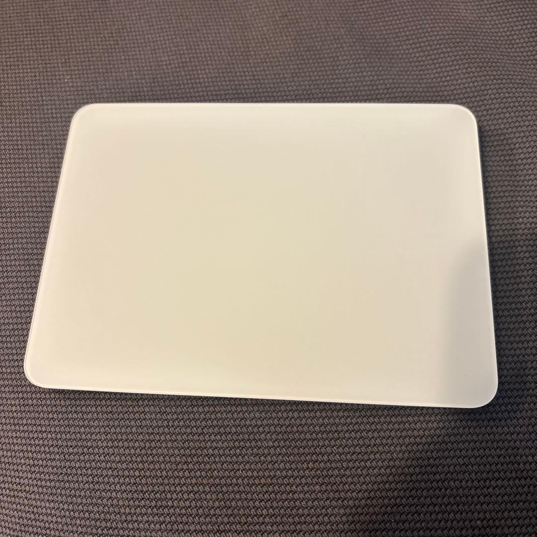 Magic Trackpad ホワイト USB-Cケーブル付き