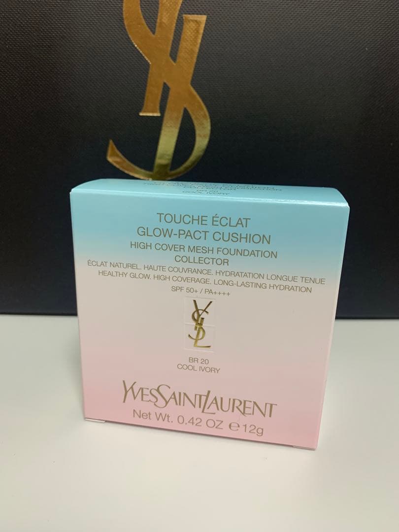 イヴサンローラン ラディアント タッチ グロウパクト ＜コレクター＞ BR20