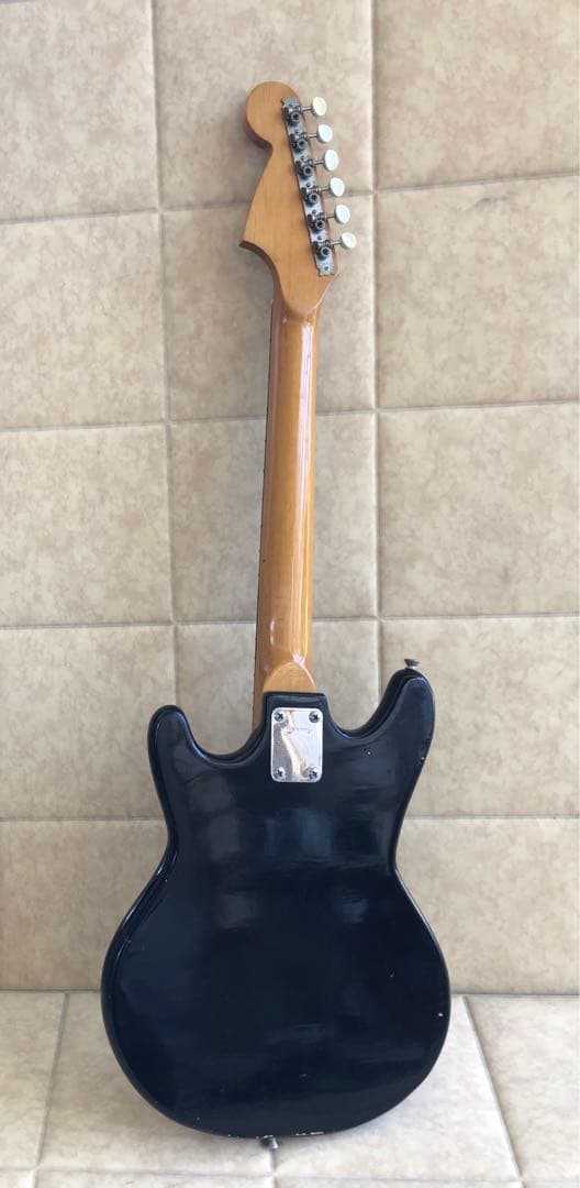 エレキギター　(メーカー不明)(G70)