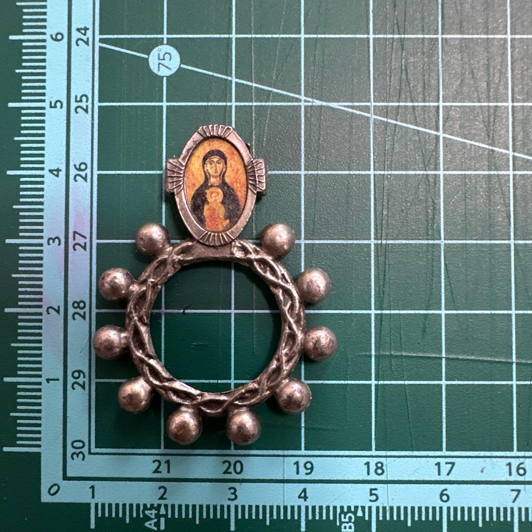 サン・ピエトロ大聖堂　聖母・十字架 デザイン 装飾品