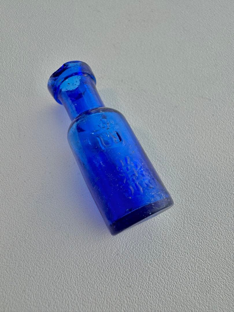 瓶　骨董品　レトロ瓶　ガラス瓶　薬瓶　歯薬　天國堂