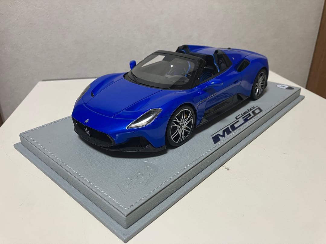 1/18 BBR マセラティMC20 CIELOケース付き
