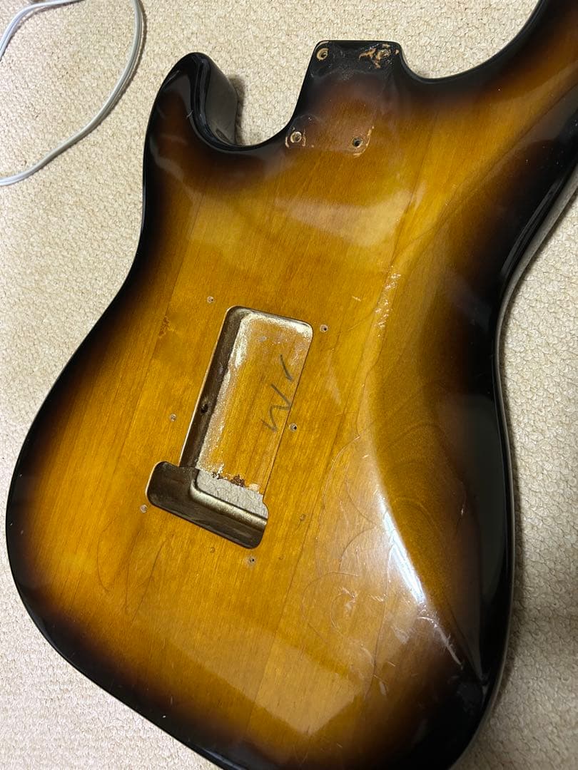 fender american vintage 57 ネックとボディ