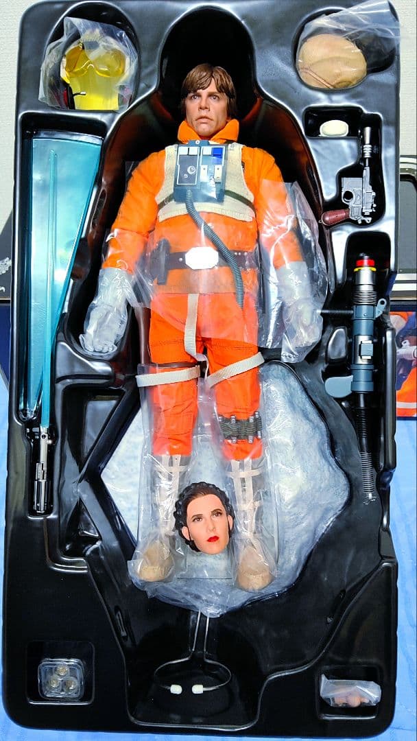 HOTTOYs•STARWARS[ルークスカイウォーカー]レイアヘッド付き!