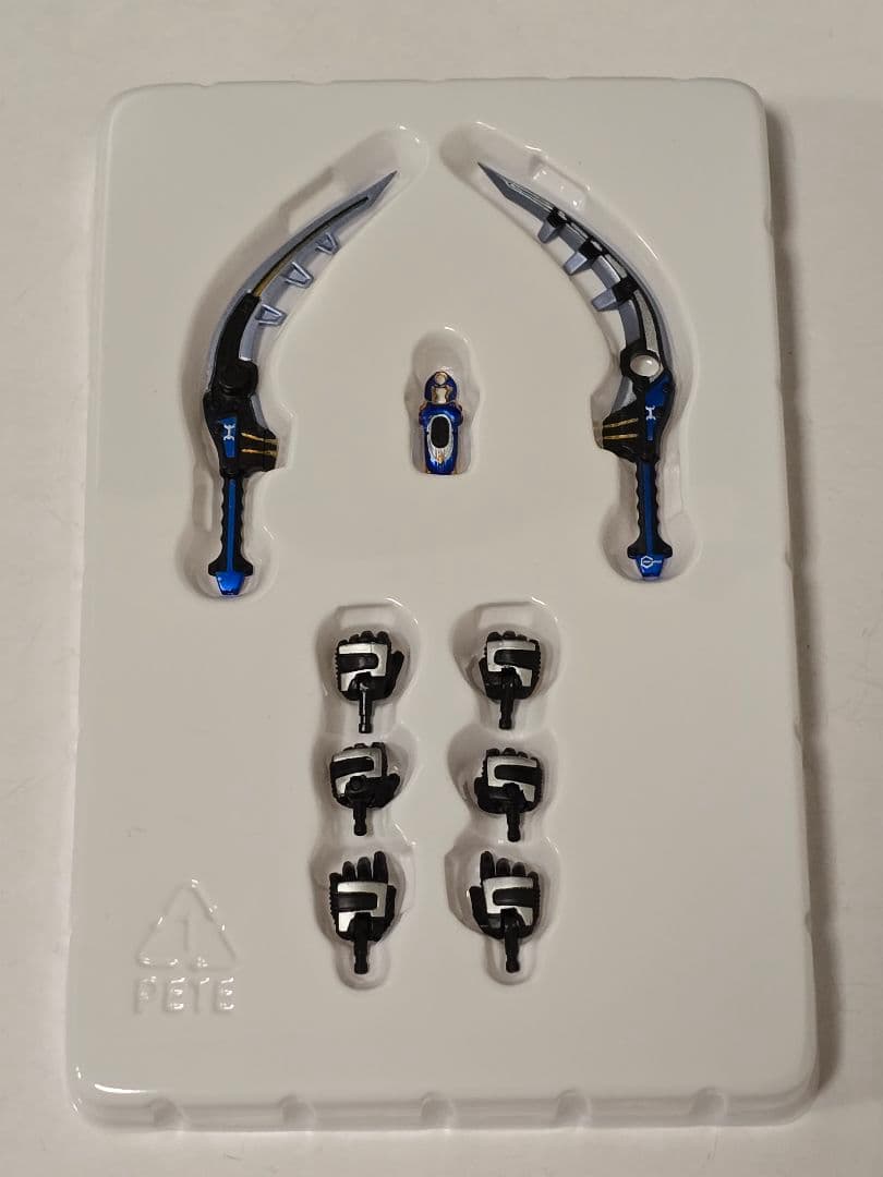 S.H.Figuarts(真骨彫製法) 仮面ライダーガタック ライダーフォーム