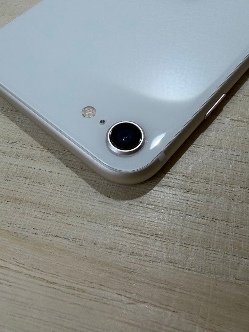 Apple iPhone SE 第3世代 ホワイト 64GB 美品　箱、付属品無