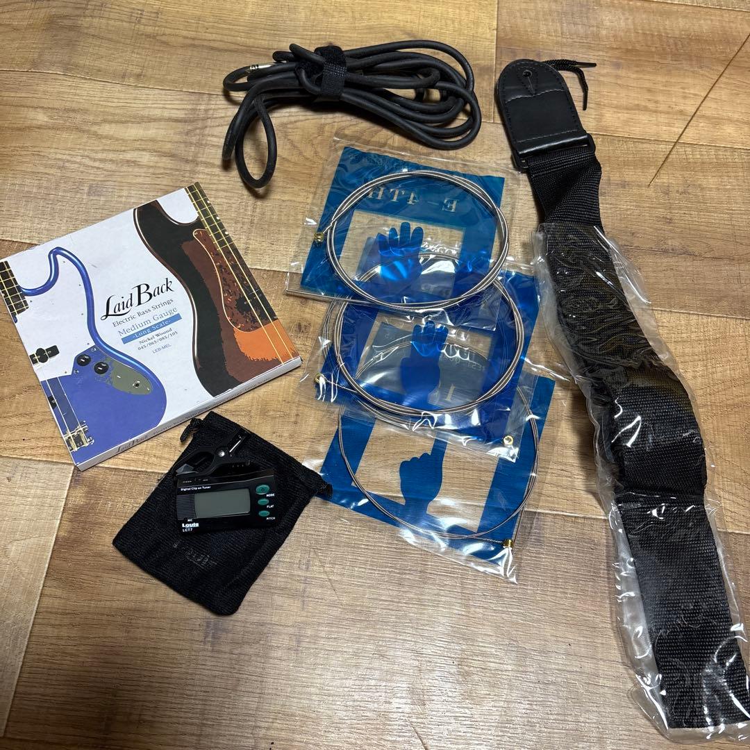 バスカーズ　ベース　エレキベース　オマケ付き！