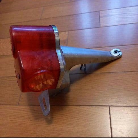 【正規品　純正】ヤマハTY125　純正テールランプ　赤