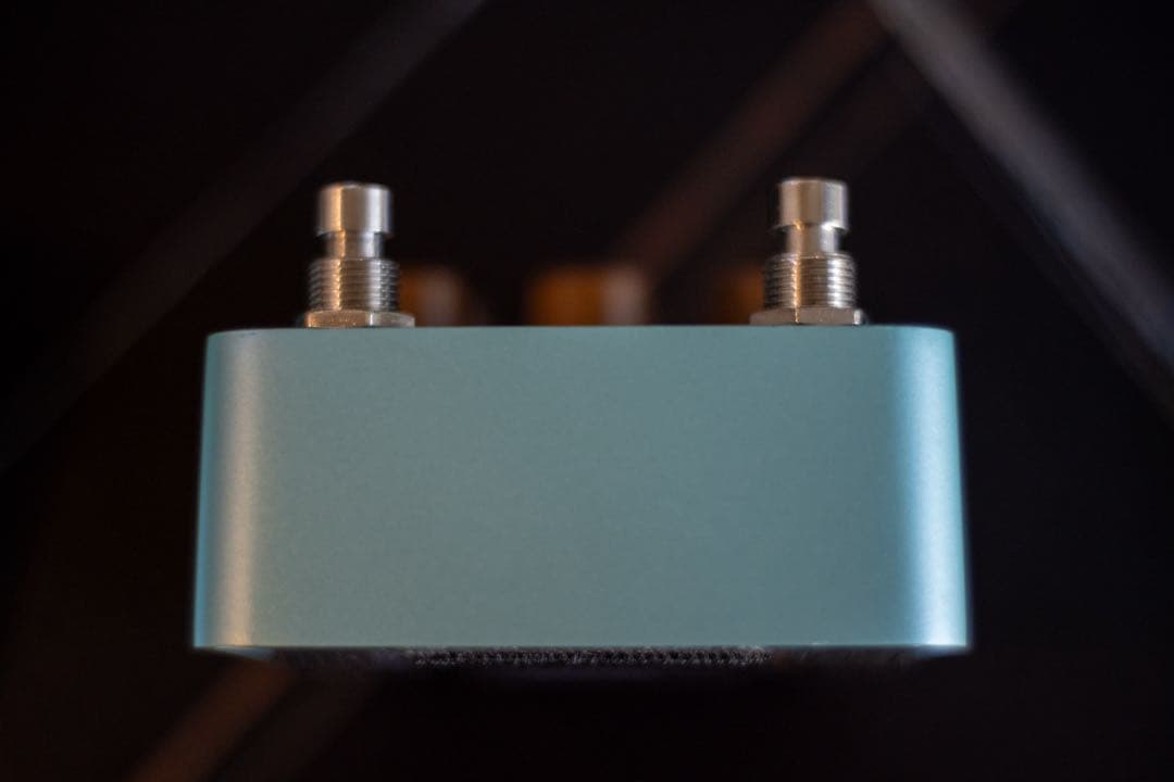 ギター UAFX Del-Verb