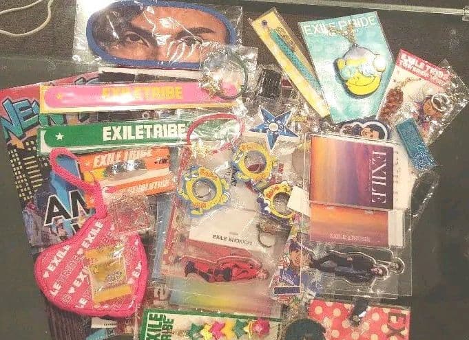 EXILE　まとめ売り　セット　おまけ付き　E-Girls　120点